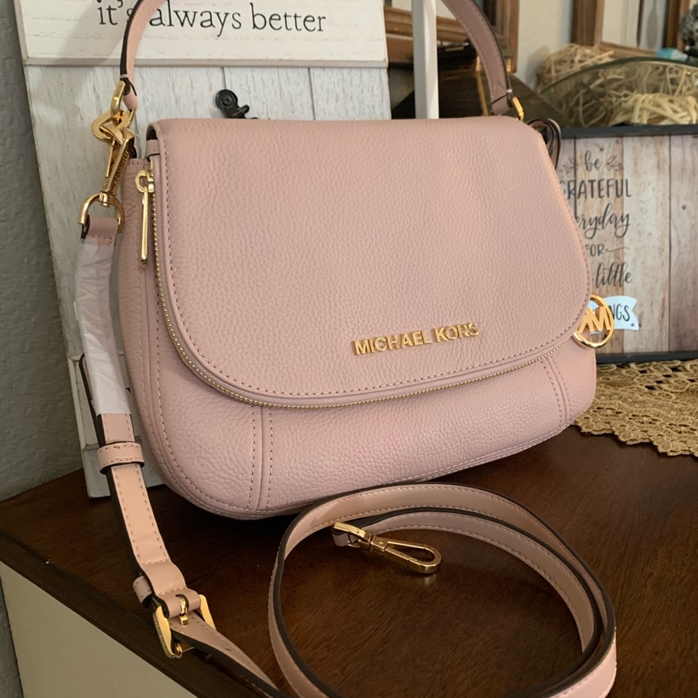 Last one ๐ New MK large Crossbody ๐ธ Bedford - Picture 4 of 8
